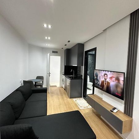 Cozystayapartments By Flow Тирана Экстерьер фото