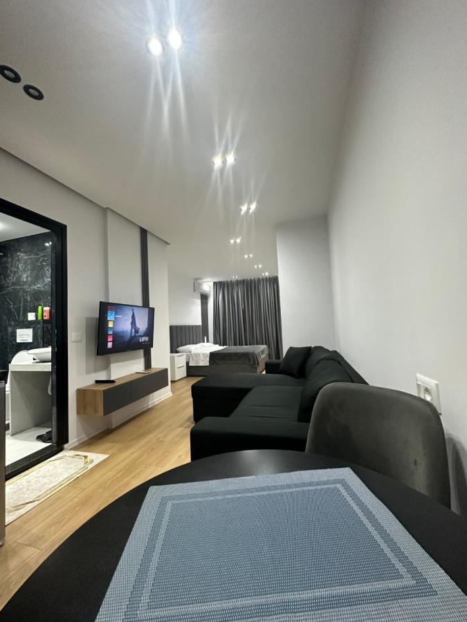 Cozystayapartments By Flow Тирана Экстерьер фото